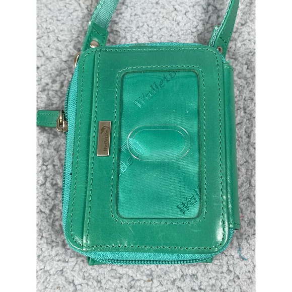 WalletBe Wallet Green Leather Accordion Zip Around - Picture 7 of 10